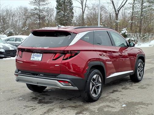 2025 Hyundai TUCSON SEL