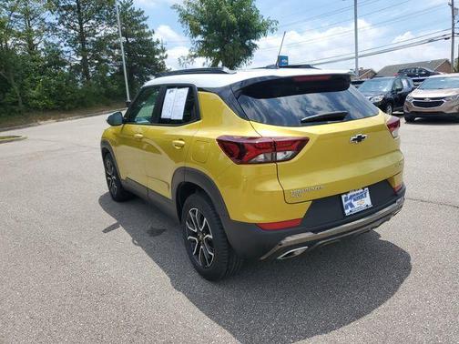Yellow Metallic 2023 Chevrolet Trailblazer ACTIV