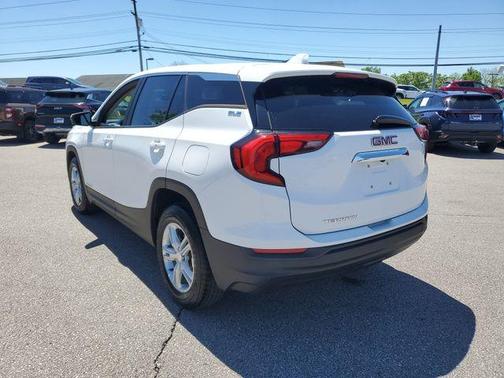Summit White 2021 GMC Terrain SLE