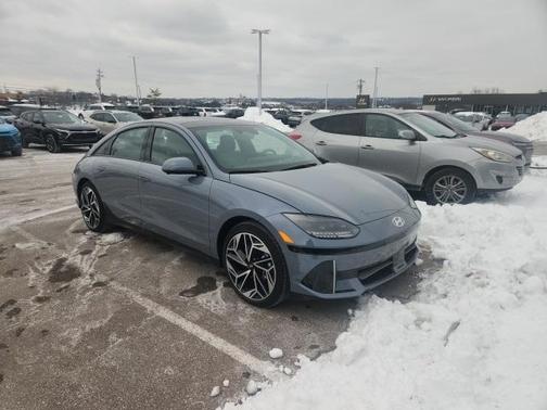 2025 Hyundai IONIQ 6 Limited