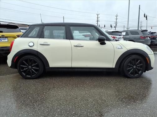 2017 MINI Hardtop Cooper S