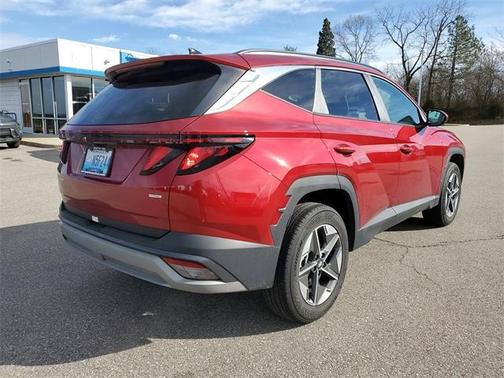 2025 Hyundai TUCSON SEL