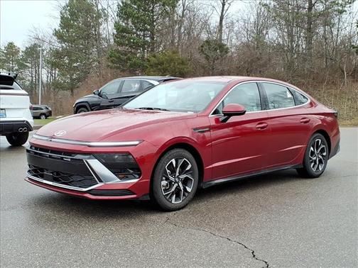 2025 Hyundai SONATA SEL