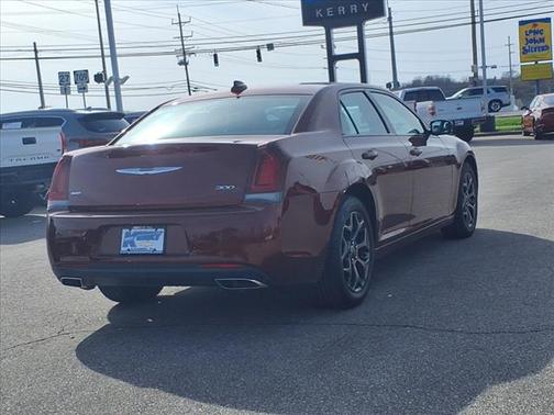 2018 Chrysler 300 S