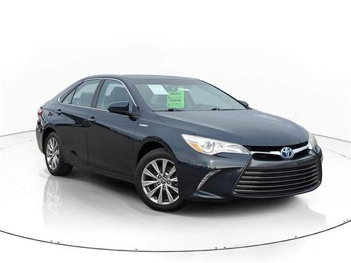 2016 Toyota Camry Hybrid XLE