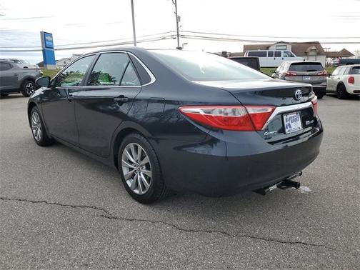 2016 Toyota Camry Hybrid XLE