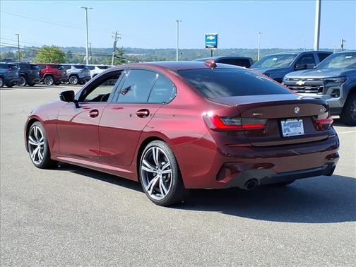 2022 BMW 330 i xDrive