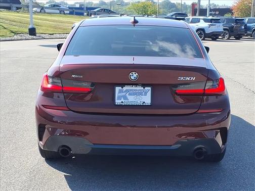 2022 BMW 330 i xDrive
