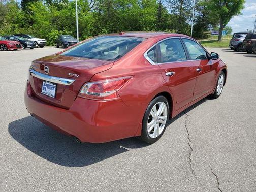 Cayenne Red Metallic 2013 Nissan Altima 3.5 SV