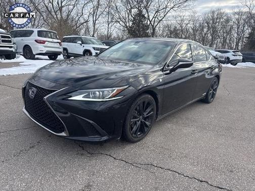 2022 Lexus ES 300h F SPORT