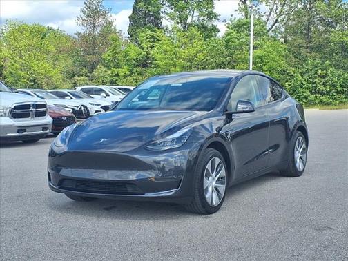 2024 Tesla Model Y Base