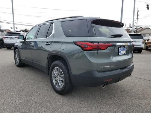 2023 Chevrolet Traverse LT Leather