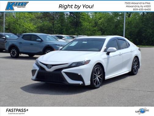 2024 Toyota Camry SE
