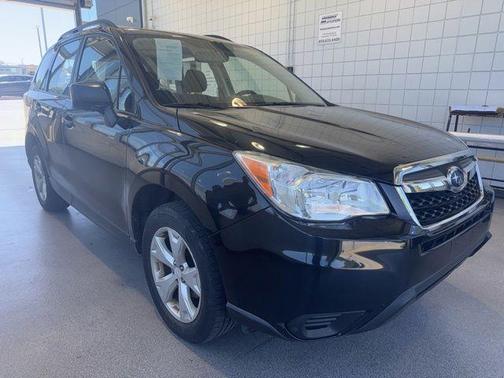 Crystal Black Silica 2016 Subaru Forester 2.5i
