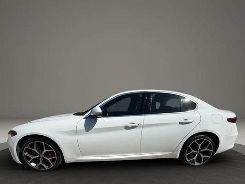 2021 Alfa Romeo Giulia Ti