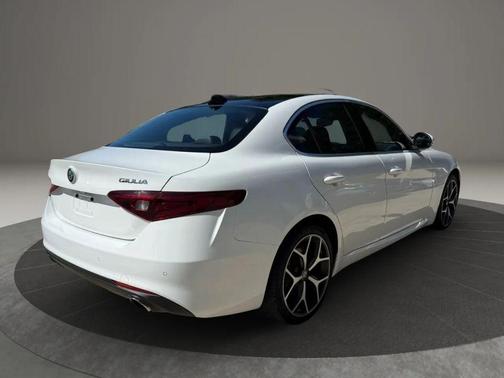 2021 Alfa Romeo Giulia Ti