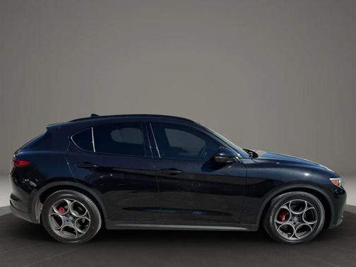 2018 Alfa Romeo Stelvio Sport