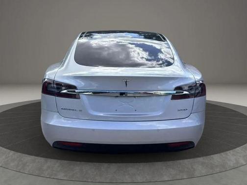 Silver 2018 Tesla Model S 100D