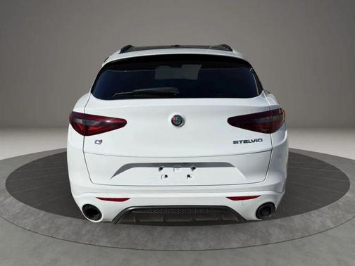2022 Alfa Romeo Stelvio Ti
