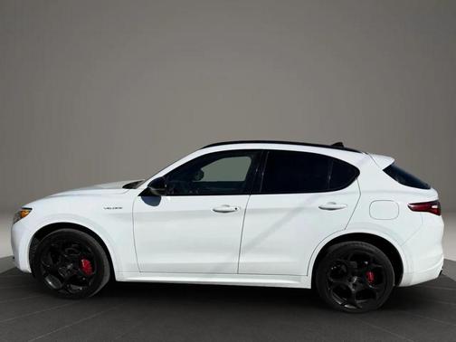 2022 Alfa Romeo Stelvio Ti