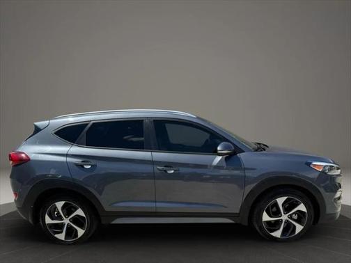 2017 Hyundai TUCSON Sport