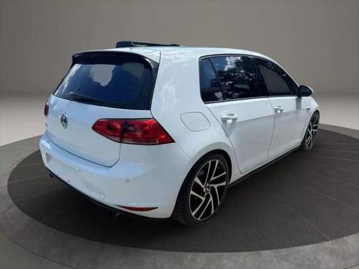 2015 Volkswagen Golf GTI 2.0T SE 4-Door