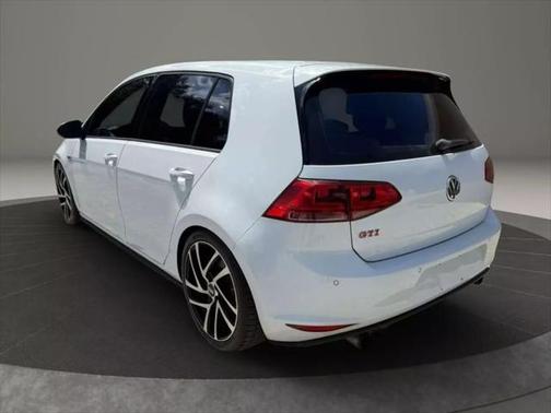 2015 Volkswagen Golf GTI 2.0T SE 4-Door