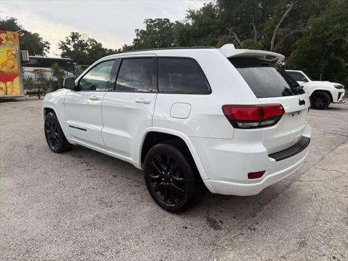 2020 Jeep Grand Cherokee Altitude