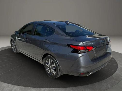 2021 Nissan Versa 1.6 SV