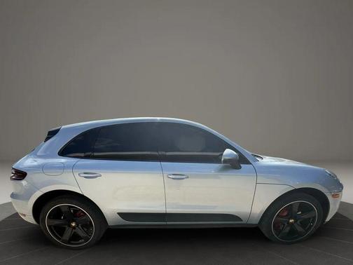2017 Porsche Macan S