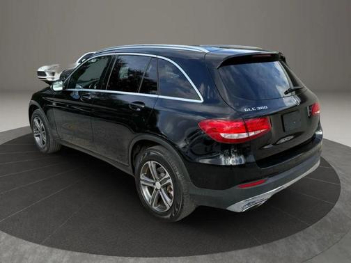 2019 Mercedes-Benz GLC 300 Base