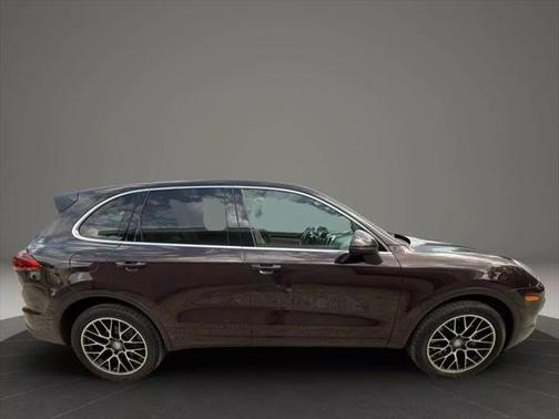 2016 Porsche Cayenne Base