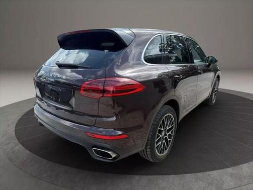 2016 Porsche Cayenne Base