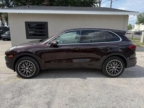 2016 Porsche Cayenne Base