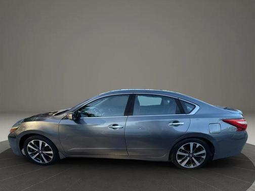 2016 Nissan Altima 2.5 SR