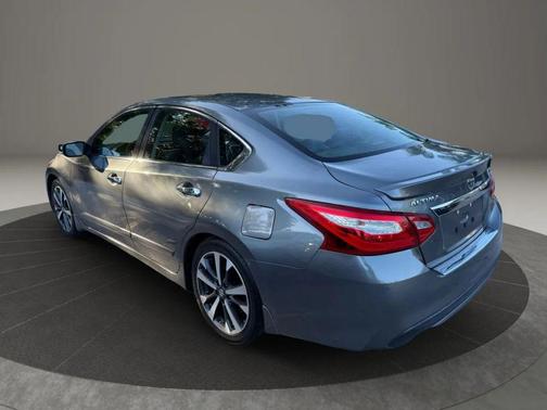 2016 Nissan Altima 2.5 SR