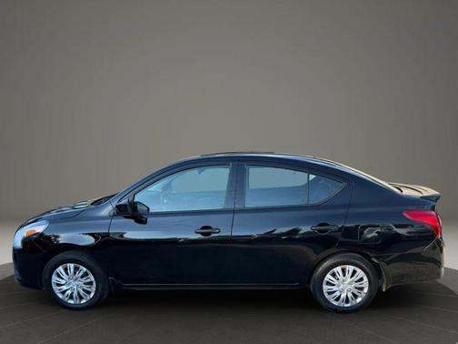 2019 Nissan Versa 1.6 S+