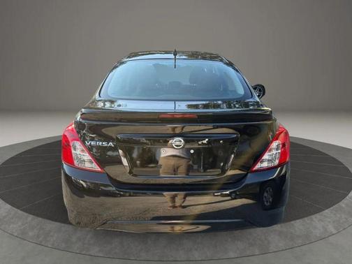 2019 Nissan Versa 1.6 S+