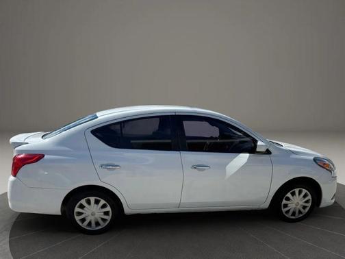 2017 Nissan Versa 1.6 SV