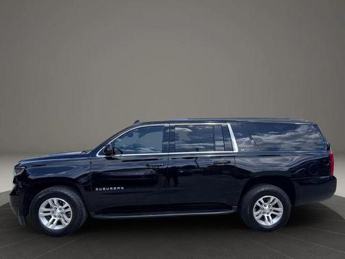 Black 2018 Chevrolet Suburban LT