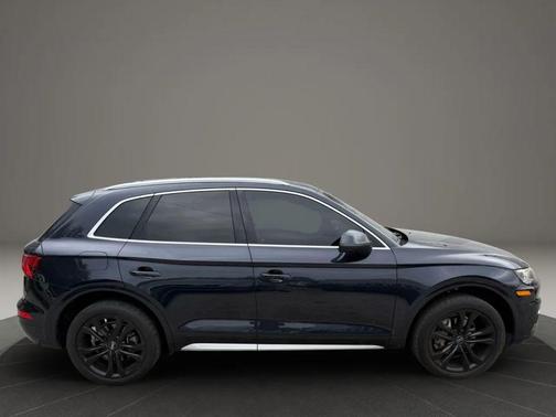 2020 Audi Q5 45 Premium Plus