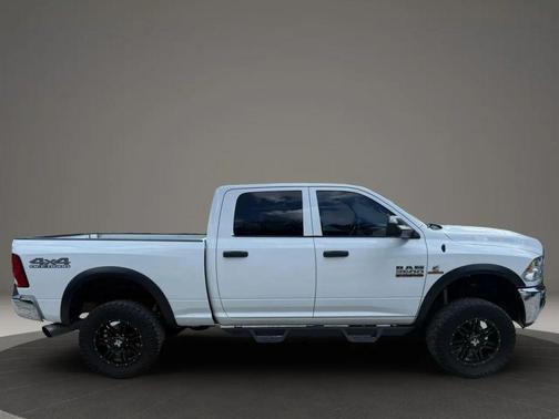 2018 RAM 2500 Tradesman Crew Cab 4x4 6'4' Box