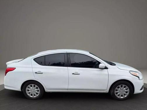 2017 Nissan Versa 1.6 SV
