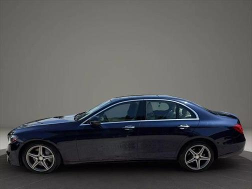 2017 Mercedes-Benz E-Class E 300 4MATIC Sedan 4D