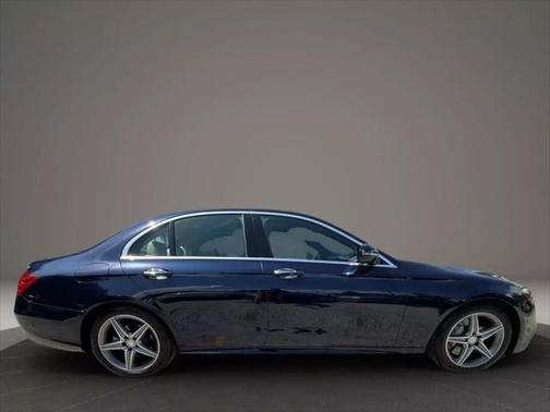 2017 Mercedes-Benz E-Class E 300 4MATIC Sedan 4D