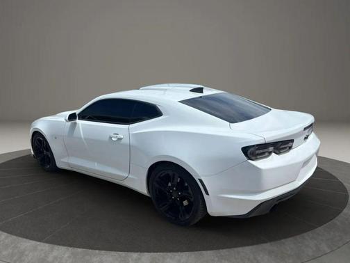 Summit White 2019 Chevrolet Camaro 1LT
