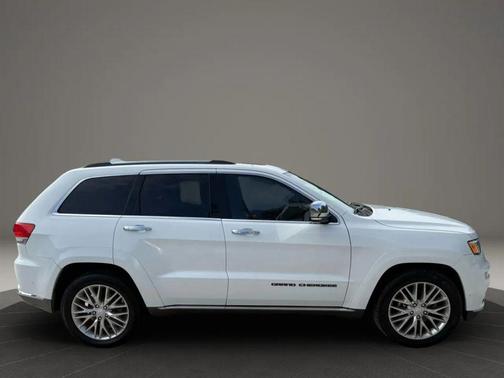 2017 Jeep Grand Cherokee Summit