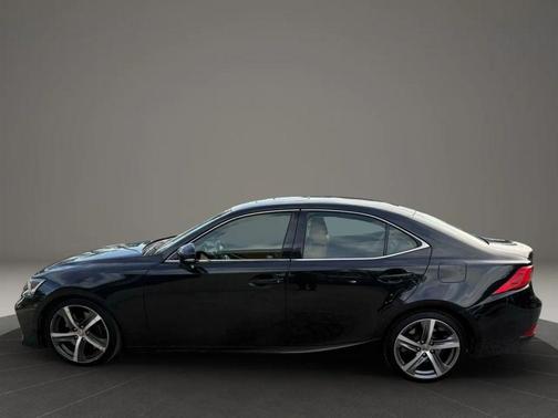 2018 Lexus IS 300 Base