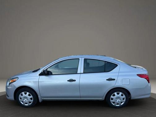 2015 Nissan Versa 1.6 S+