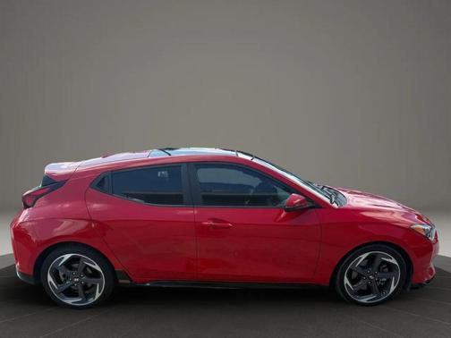 2020 Hyundai Veloster Base